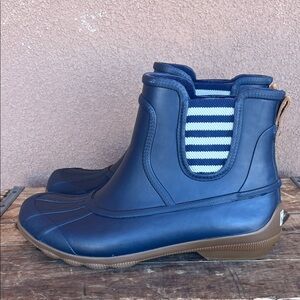 Sperry women’s Syren Cove Chelsea Duck Boot